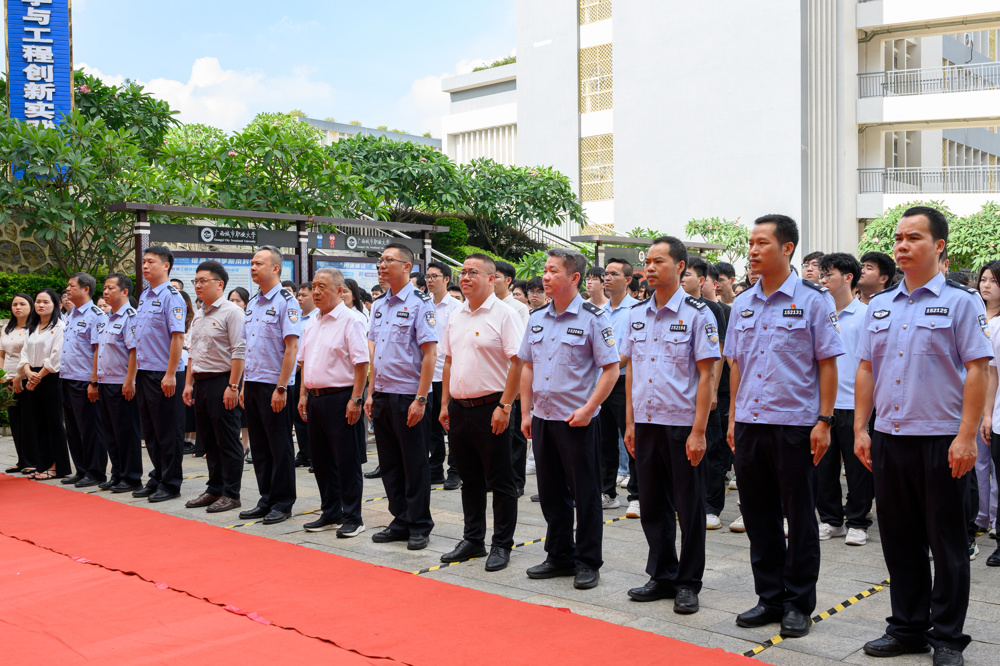 揭牌仪式现场 (3)